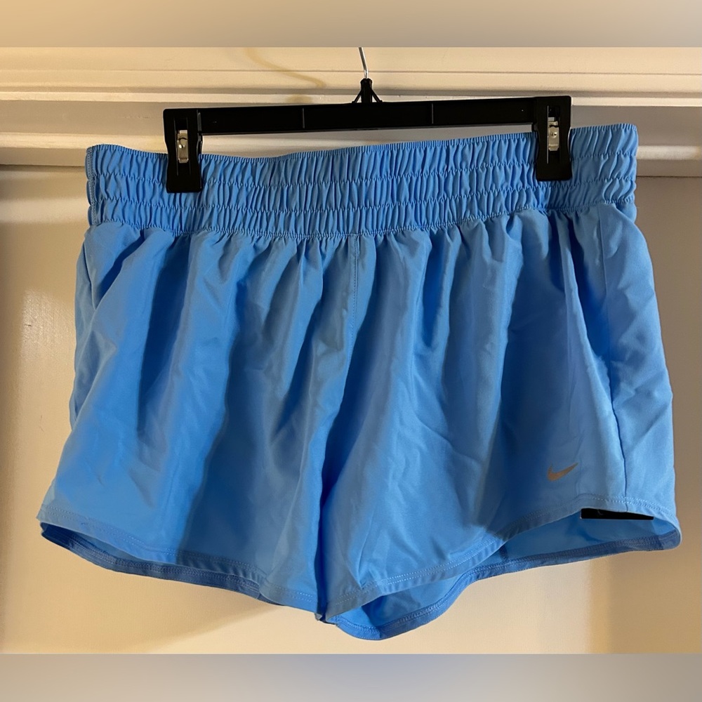 Nike Logo Dri-Fit Athletic Training Running Shorts